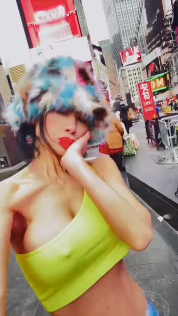 Bai Ling