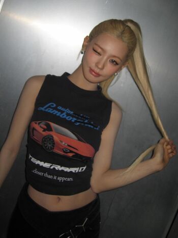 Cho Mi-yeon (Miyeon) - i-dle [(G)I-dle]