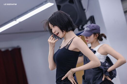 Sakura Miyawaki 宮脇 咲良